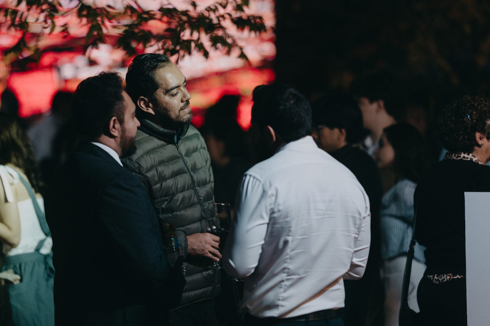 La comunidad Jom! reunida en un evento real