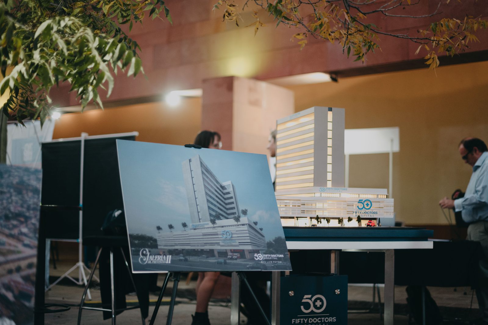 Maquetas arquitectónicas y masterplans en la Galería de Preventas Jom!